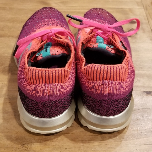 Brooks Levitate 2 Pink Purple Silver Running Shoes Womens Size 8 - Picture 4 of 11